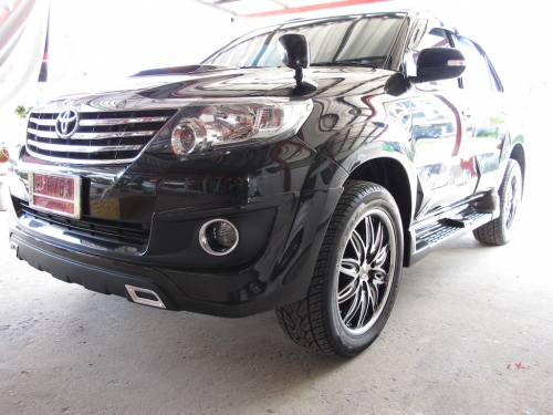 ชุดแต่ง Toyota Fortuner ชุดแต่งรอบคัน  โตโยต้า ฟอร์จูนเนอร์ กาบข้าง ด้านข้าง ด้านหน้า