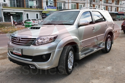 ชุดแต่ง Toyota Fortuner ชุดแต่งรอบคัน  โตโยต้า ฟอร์จูนเนอร์ ด้านข้าง ด้านหน้า